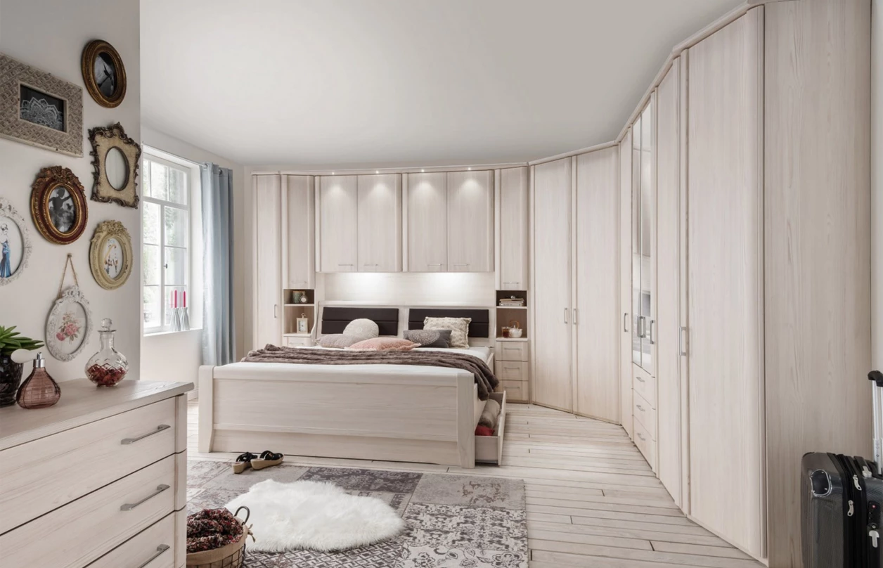 Skříňové přemostění k posteli Luxor, polární modřín 38